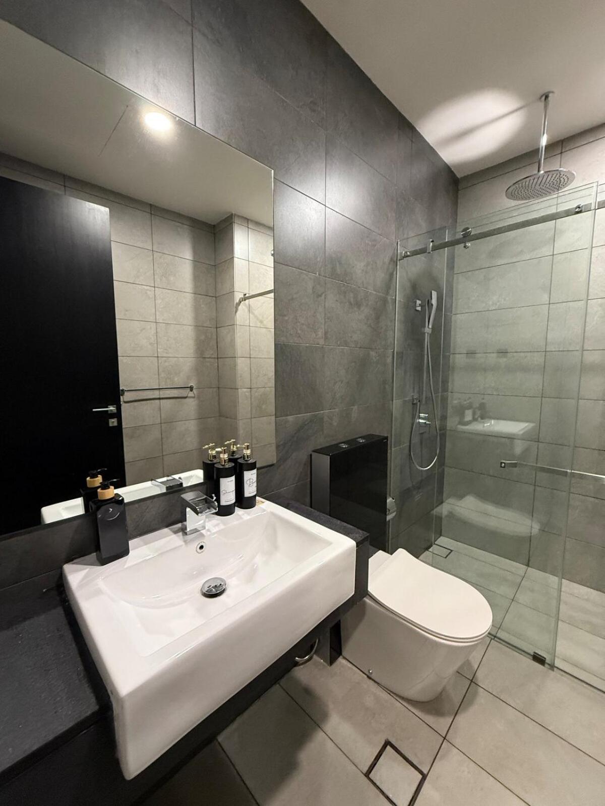 Opus 3bedrooms Apartment *